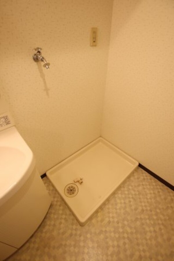 建物設備(室内洗濯機置き場)