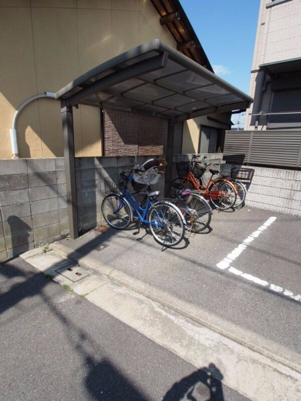 建物設備(駐輪場)