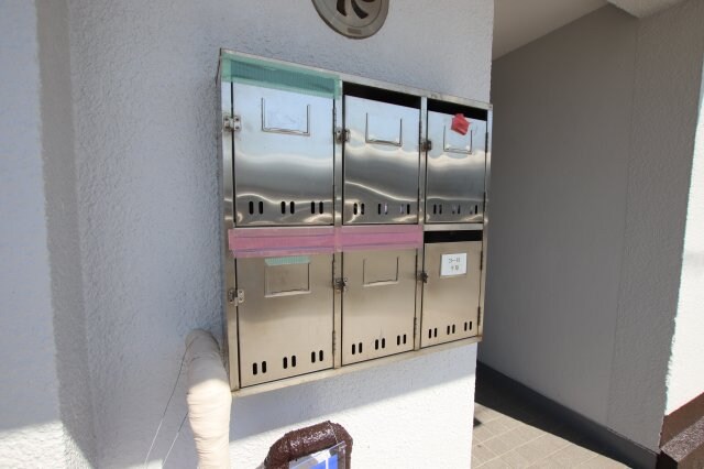 物件内観写真4　(集合ポスト)