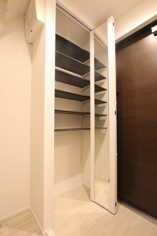 物件内観写真7　(シューズボックス)