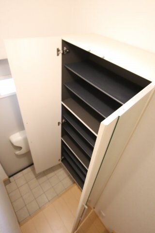 物件内観写真7　(シューズボックス)