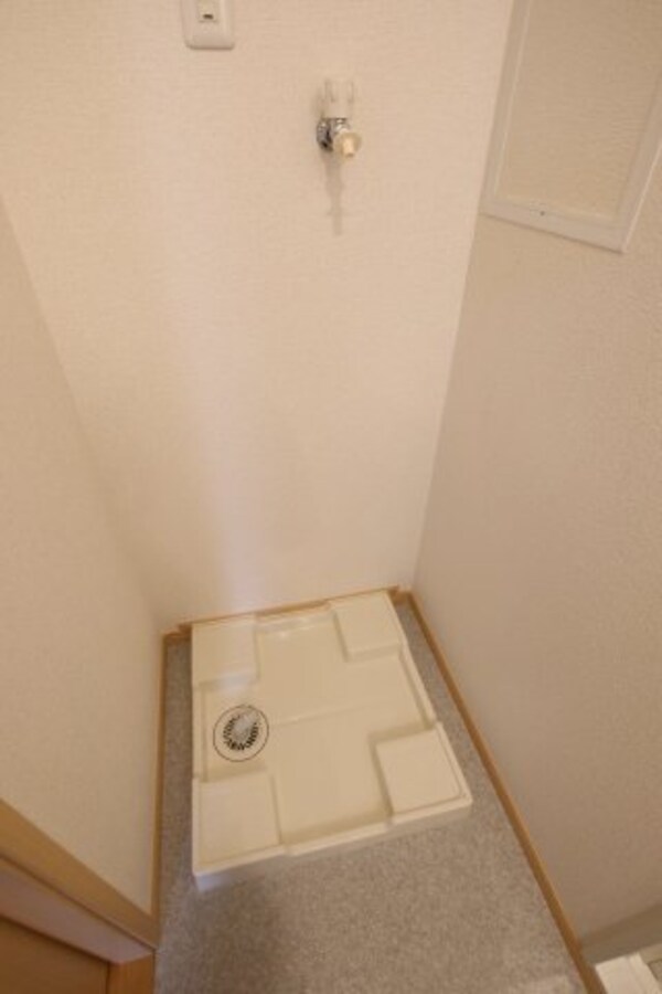 建物設備(室内洗濯機置場)