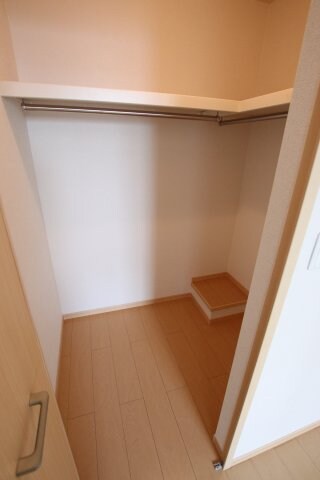 物件内観写真27　(ウォークインクローゼット)