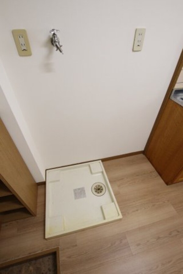 建物設備(室内洗濯機置場)