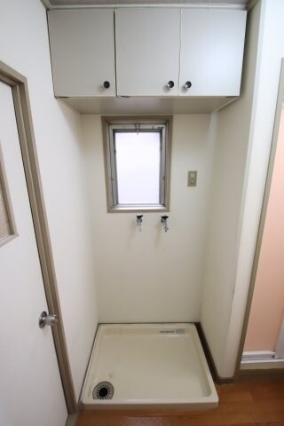 物件内観写真13　(室内洗濯機置き場)