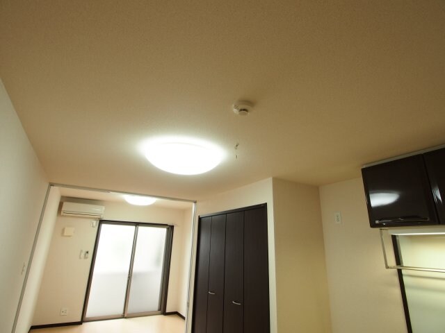 物件内観写真23　(照明器具)