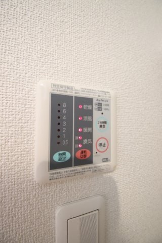 物件内観写真11　(浴室乾燥機)