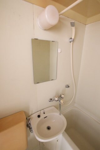 物件内観写真16　(照明)