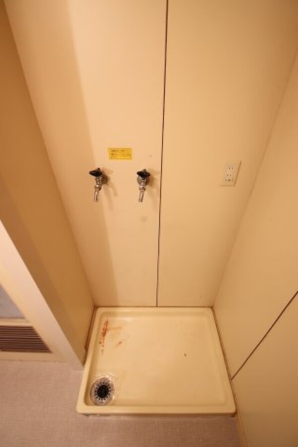 建物設備(室内洗濯機置場)