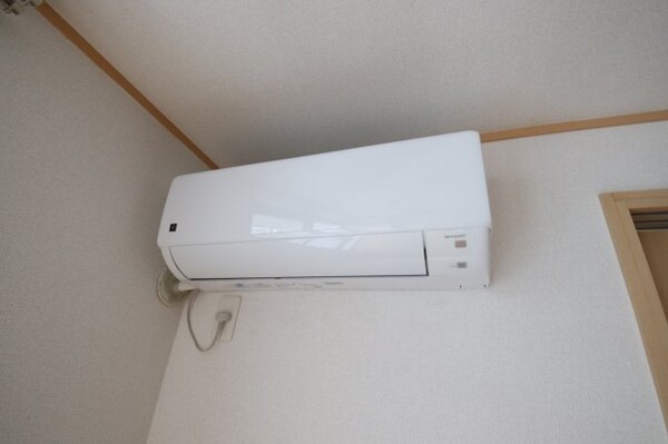 建物設備(エアコン)