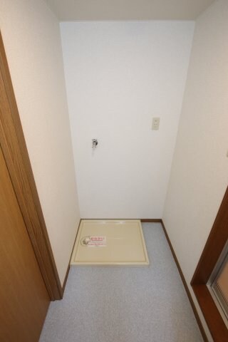 物件内観写真15　(室内洗濯機置場)