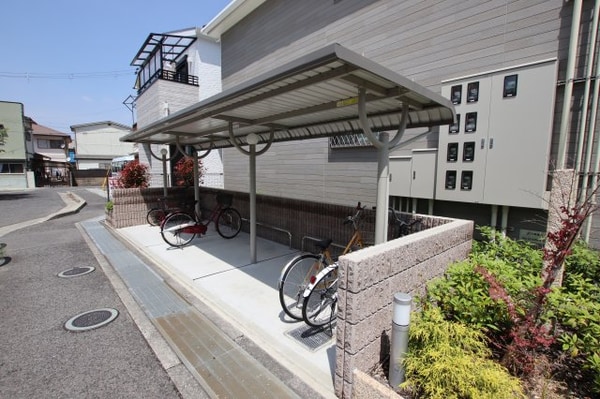 建物設備(駐輪場)