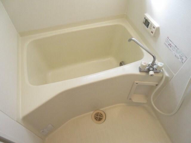 物件内観写真8　(一日の疲れはお風呂でゆっくりと！)