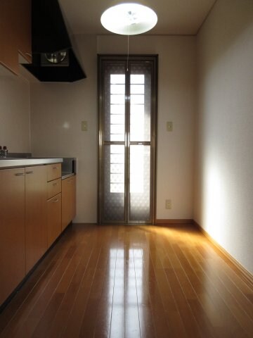 物件内観写真13　(独立キッチンで料理場はあなたのものですね)