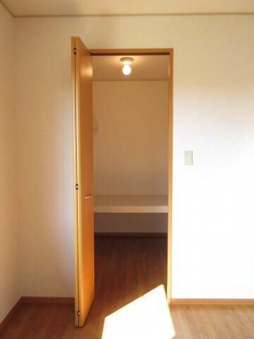 物件内観写真21　(憧れるウォークインクローゼット♪)