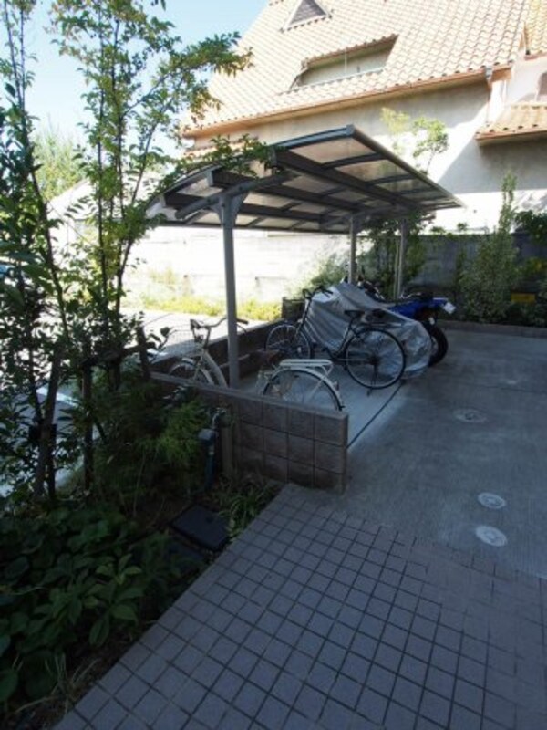 建物設備(駐輪場)