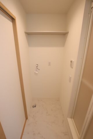 物件内観写真23　(室内洗濯機置場)