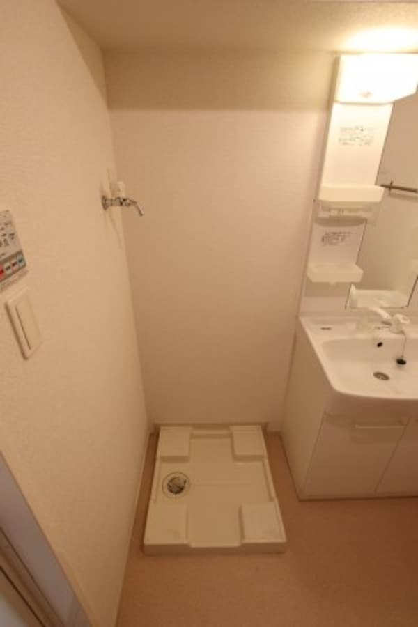 建物設備(室内洗濯機置場)