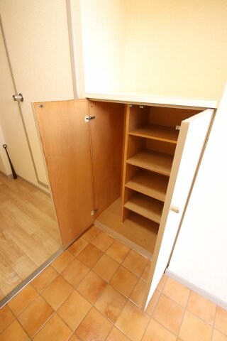 物件内観写真8　(シューズボックス)