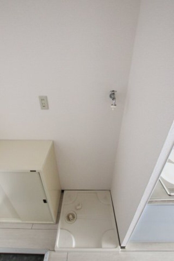 建物設備(室内洗濯機置場)