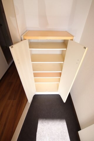 物件内観写真7　(シューズボックス)