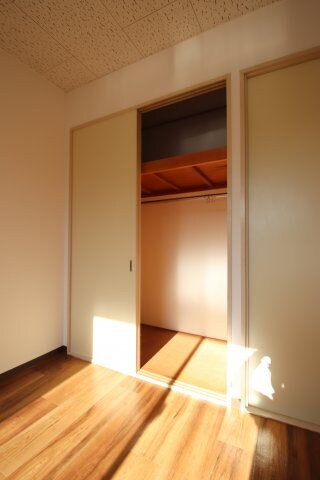 物件内観写真23　(クローゼット)