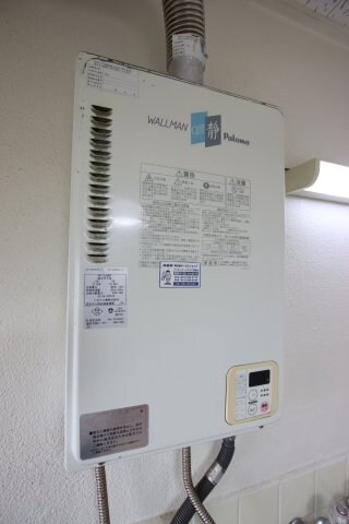 物件内観写真8　(給湯器)