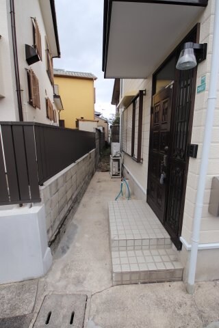 物件内観写真3　(自転車スペース)