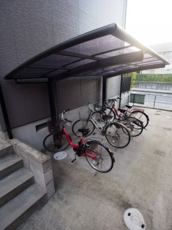 建物設備(駐輪場)