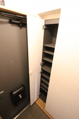 物件内観写真8　(シューズボックス)