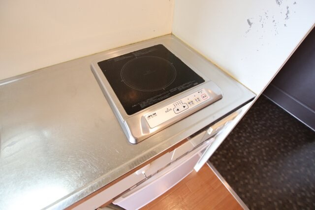 物件内観写真11　(ＩＨコンロで掃除も楽々♪)