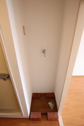 物件内観写真14　(室内洗濯機置場)