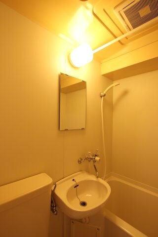 物件内観写真17　(洗面台)