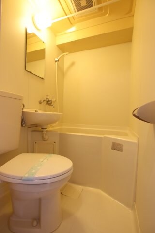 物件内観写真19　(ユニットバス)