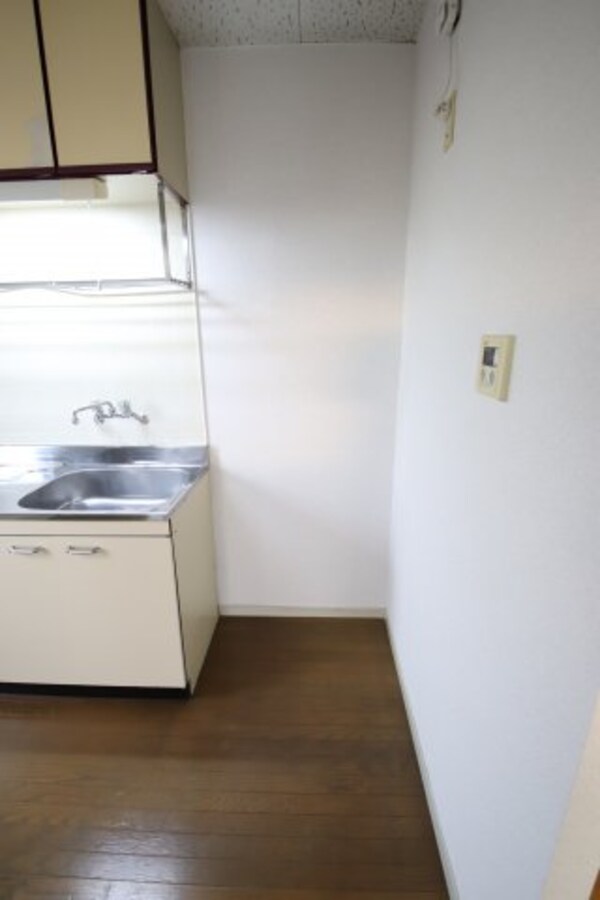 建物設備(冷蔵庫スペース)