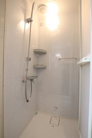 物件内観写真12　(シャワールーム)