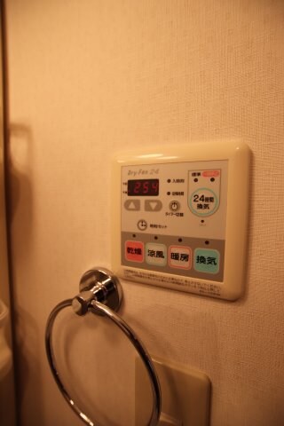 物件内観写真18　(浴室乾燥機)