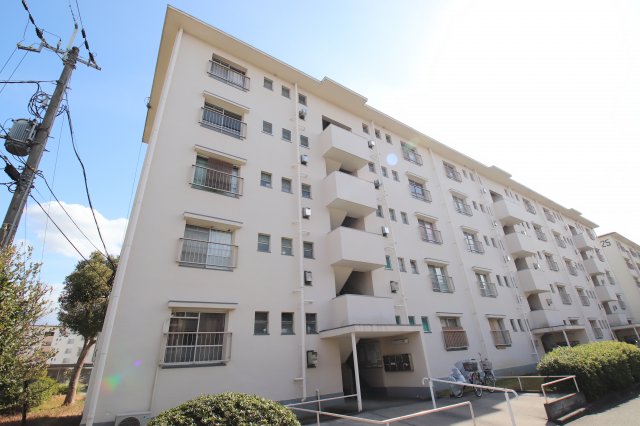 泉北桃山台第二団地26号棟
