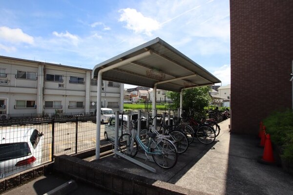 建物設備(駐輪場)