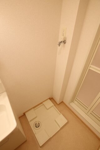 物件内観写真13　(室内洗濯機置き場)