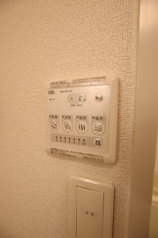 物件内観写真13　(浴室乾燥機)