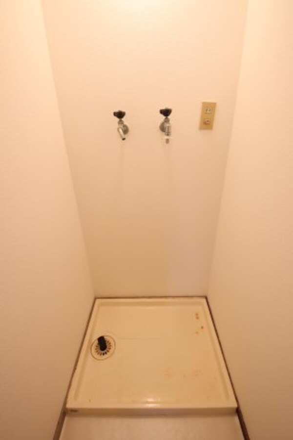 建物設備(室内洗濯機置場)