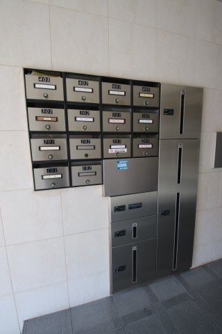 物件外観写真4　(宅配BOX)