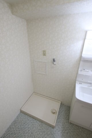 物件内観写真14　(室内洗濯機置場)