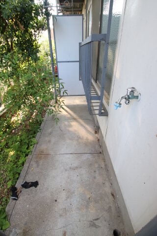 物件内観写真26　(室外洗濯機置場)