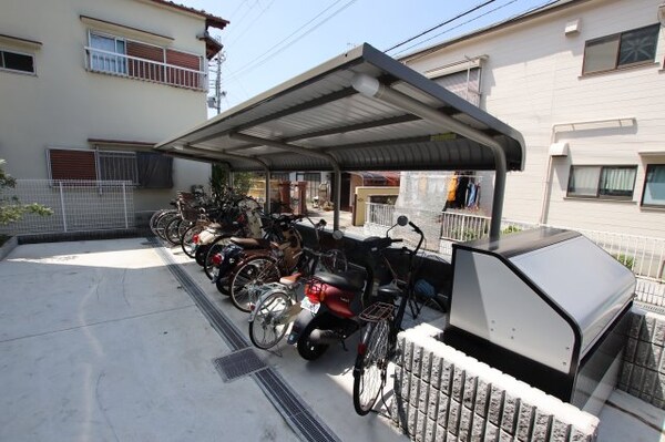 建物設備(駐輪場)