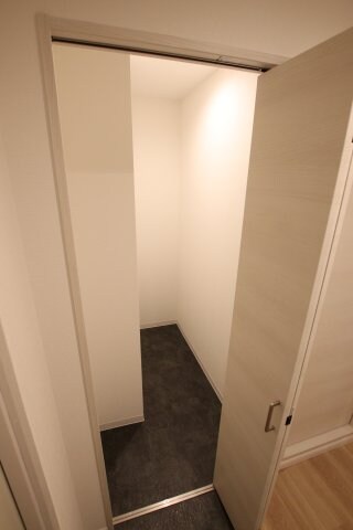 物件内観写真9　(シューズクローク)