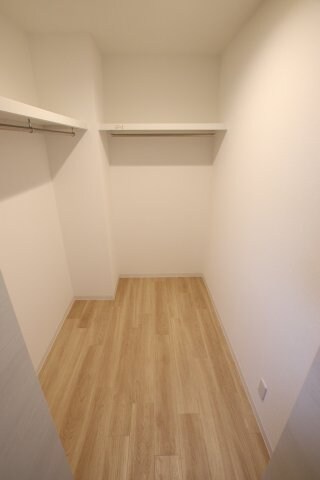 物件内観写真26　(ウォークインクローゼット)