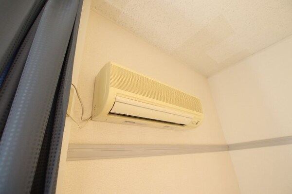 建物設備(エアコン)