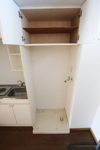 物件内観写真12　(室内洗濯機置場)